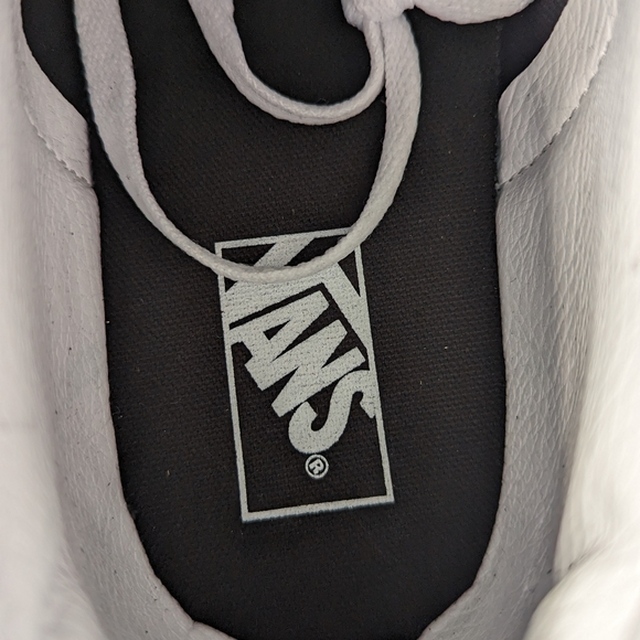 NEW Mens Vans Sk8-Hi Santa Clause Flame Sneaker Shoes High Top Size 10 11.5 12 - Picture 4 of 6